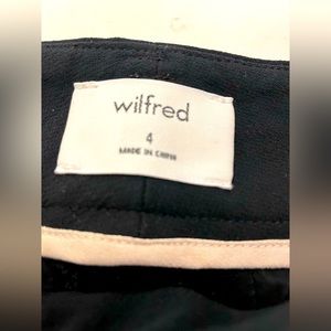 Ladies front tie Aritzia Wilfred Jalade Crop pants